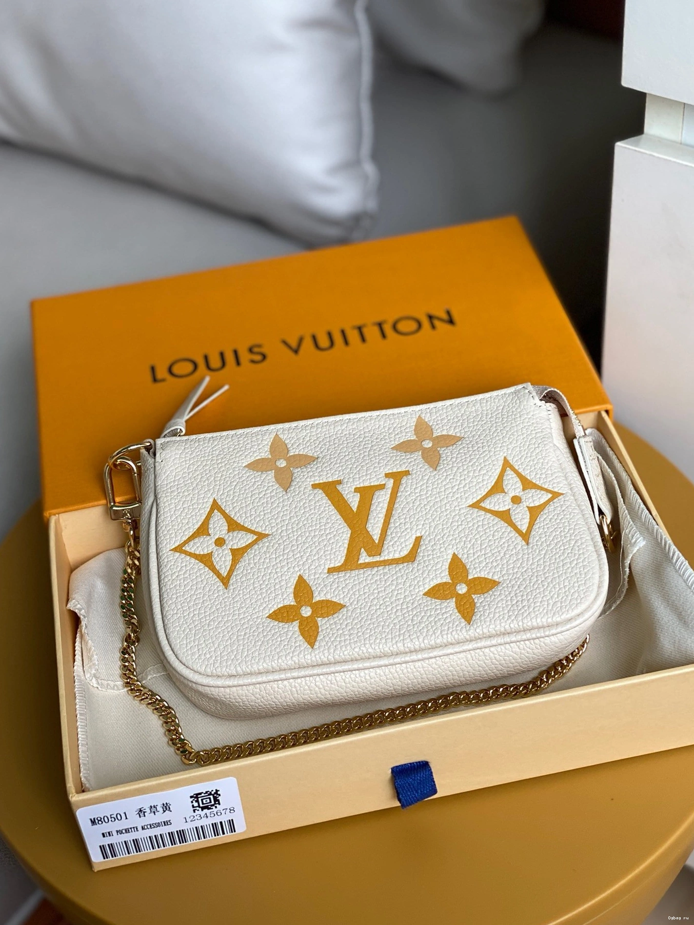POCHETTE ACCESSOIRES VUITTON MINI LOUIS 0726